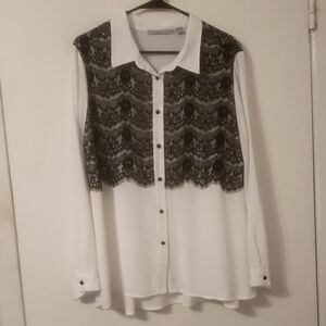 Valerie Stevens White Long Sleeve Blouse/ Black Lace Overlay.  Hi-Lo Hem. XL